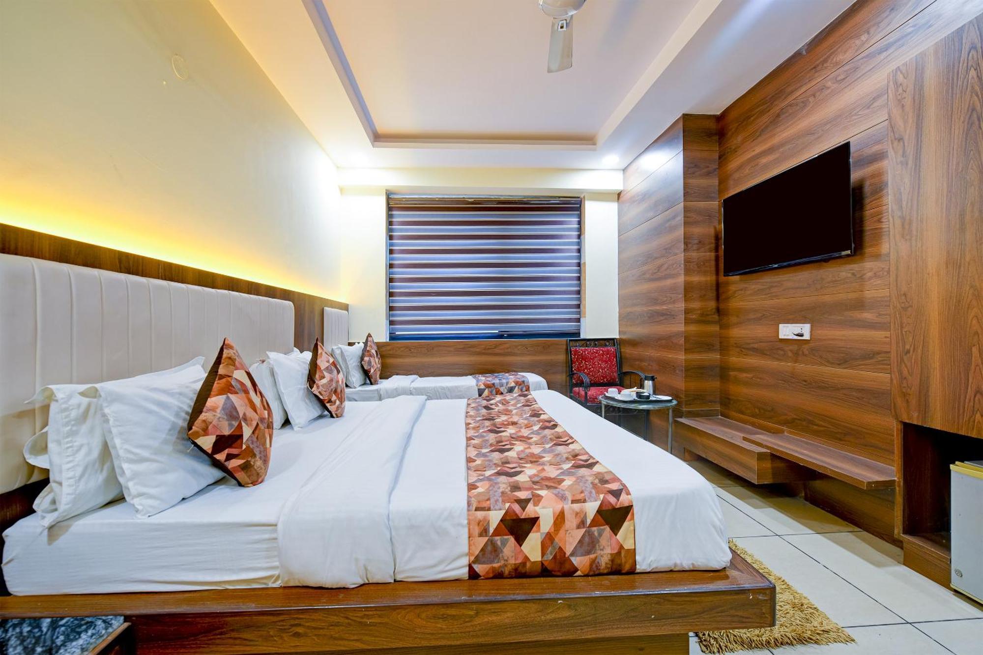 Hotel Le Grand - Walk-In From Rk Ashram Metro Station New Delhi Ngoại thất bức ảnh